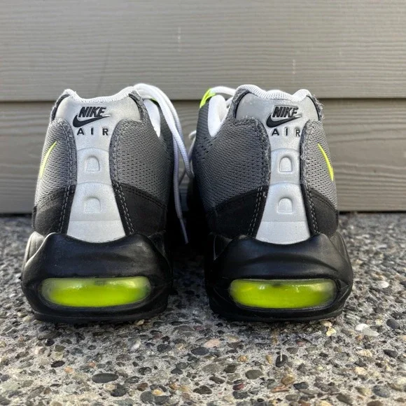 Nike Air Max 95 EM Volt Cool Grey Black Green White Mens Size 11 554971-031 - Picture 8 of 10
